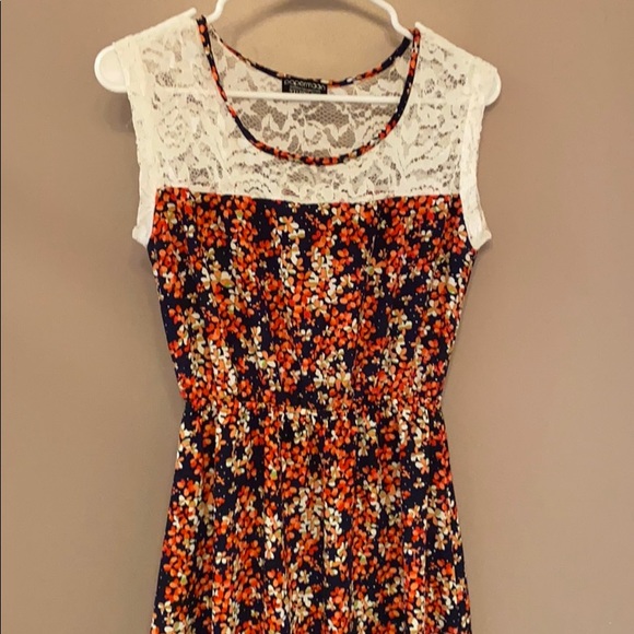 Jalen Lace Detail Dress - Picture 2 of 4